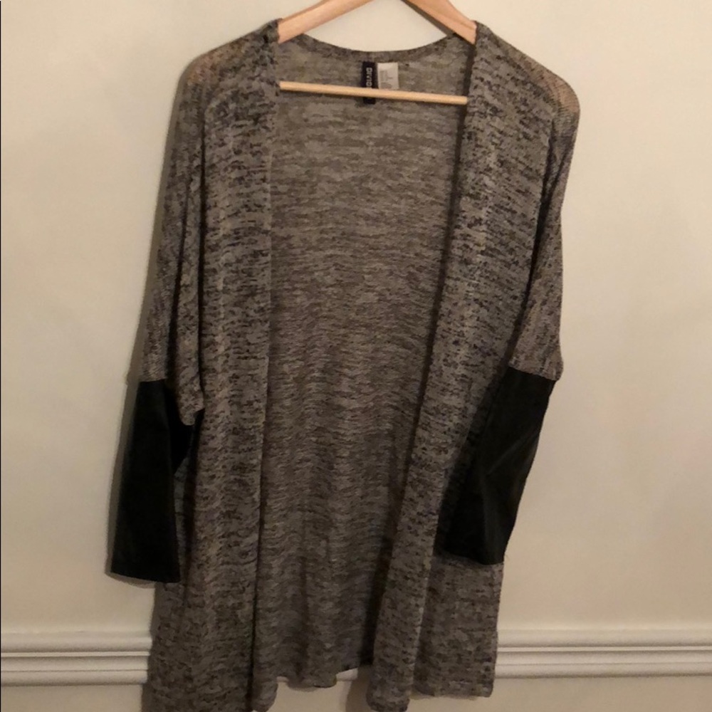 H&M cardigan black & white with leather sleeves